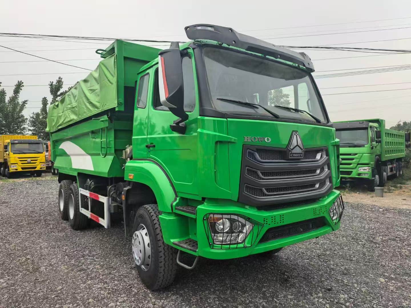SINOTRUK HOWO Hondakin-kamioiak